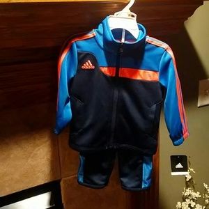 Addidas jogging suit